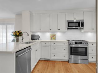 9 Back Ct, Isle Of Palms, SC 29451