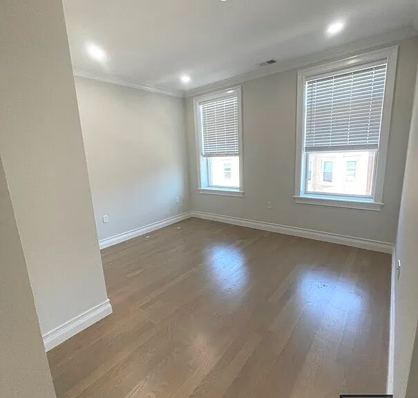 14 Mount Hood Rd #5 — Photo 5