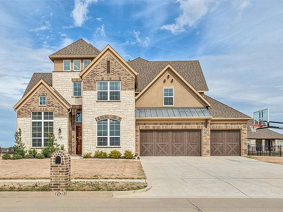 2nd image of 1818 Turtle Creek Ln