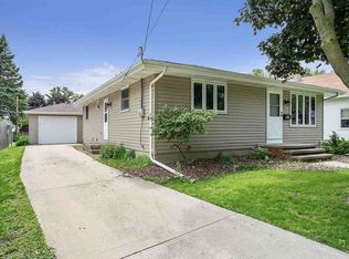 923 W Oklahoma St, Appleton, WI 54914