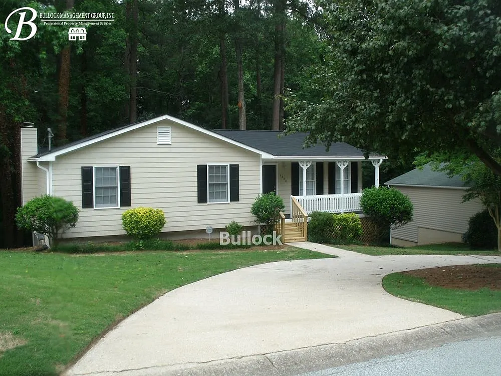 3804 Ferncliff Rd photo 1