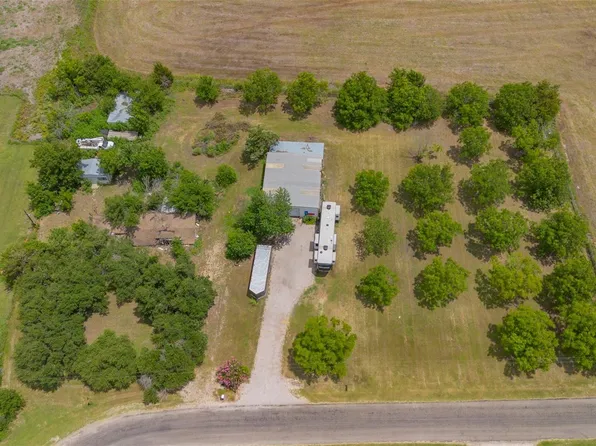 2101 County Road 425, Thorndale, TX 76577