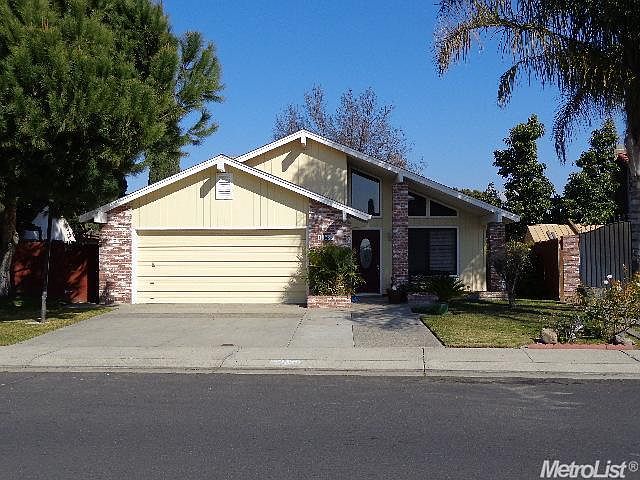 1st image of 14688 Pueblo Dr