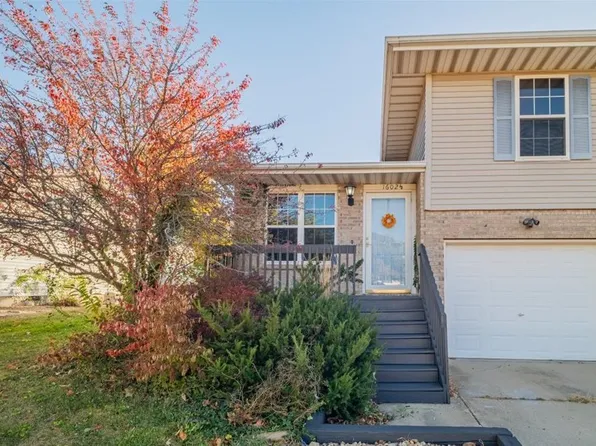 1602 1/2 Beech St, Normal, IL 61761