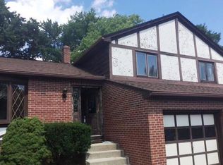 21 Hemlock Hill Rd, West Springfield, MA 01089