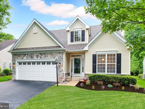 717 Village Ave, Collegeville, PA 19426