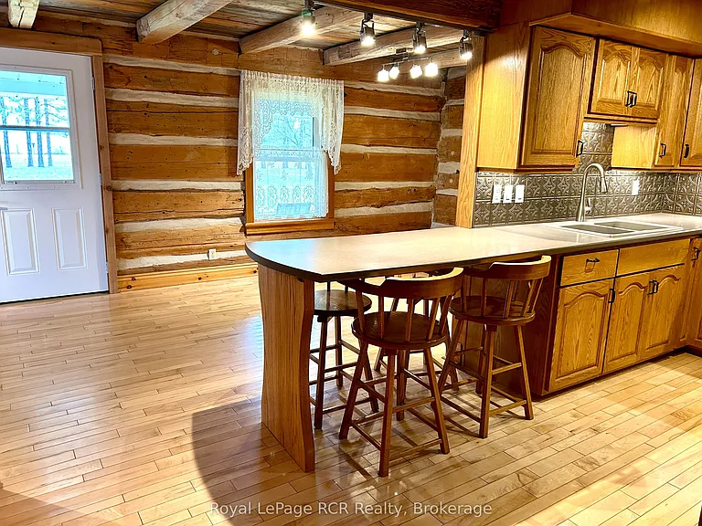 324097 The Glen Rd — Photo 12