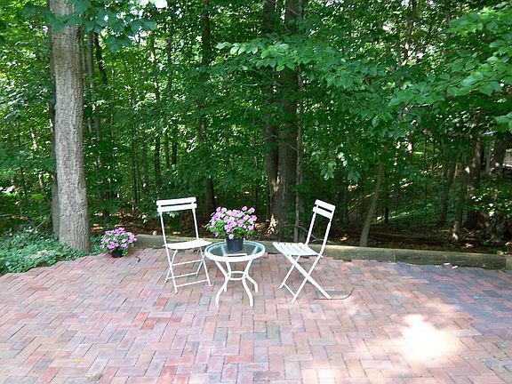 3rd image of 6226 Ballsford Dr