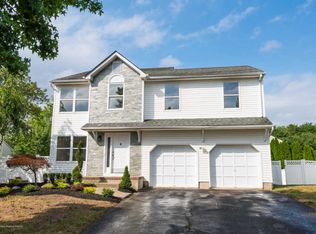 12 Claire Ct, Old Bridge, NJ 08857