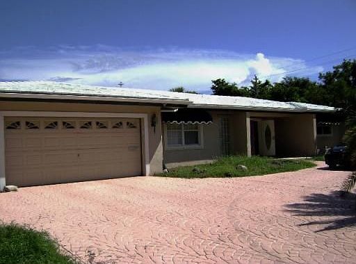 1st image of 2749 NE 28th St