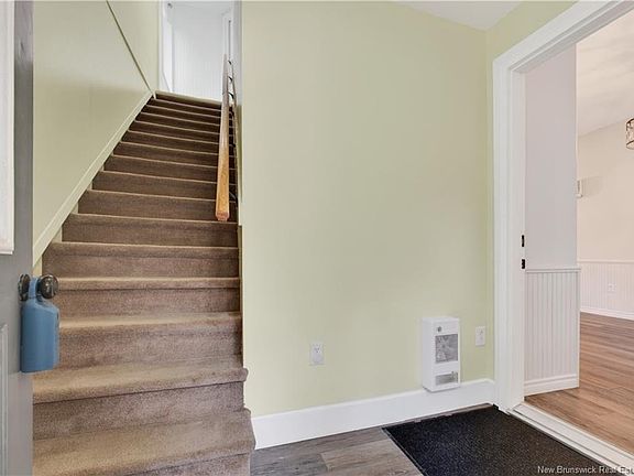 4th image of 114 Pleasant St