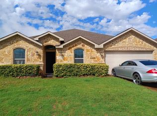 925 Brookhaven Dr, Lancaster, TX 75134