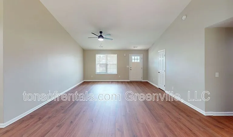 535 Pleasant Breezes Way — Photo 2