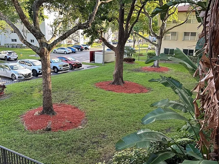 200 SW 132nd Way #310L — Photo 5
