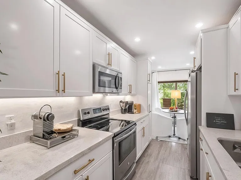 11397 Pond View Dr #E103 — Photo 13