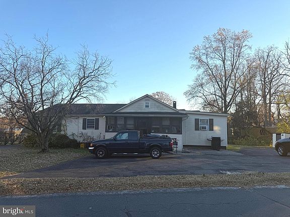 3rd image of 7655 Turnbrook Dr