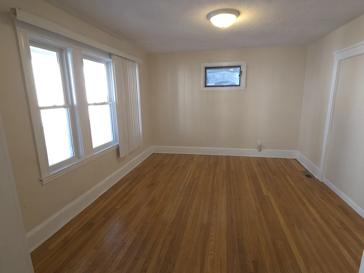 10-12 Alcott Park — Photo 3