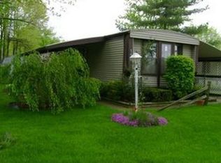 110 Birchbark Dr, Elyria, OH 44035