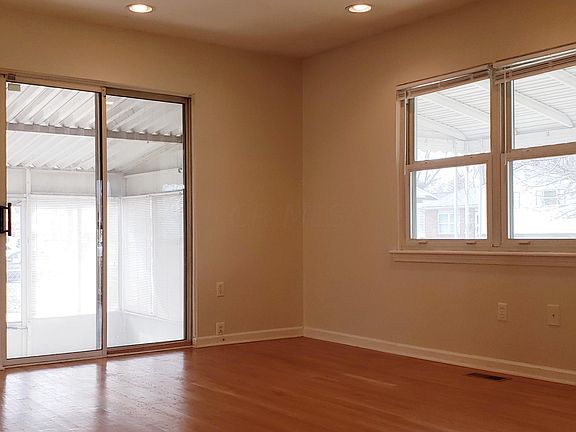 4th image of 1675 Pauline Ave