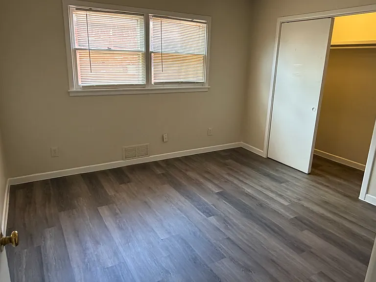 3607 45th St — Photo 10