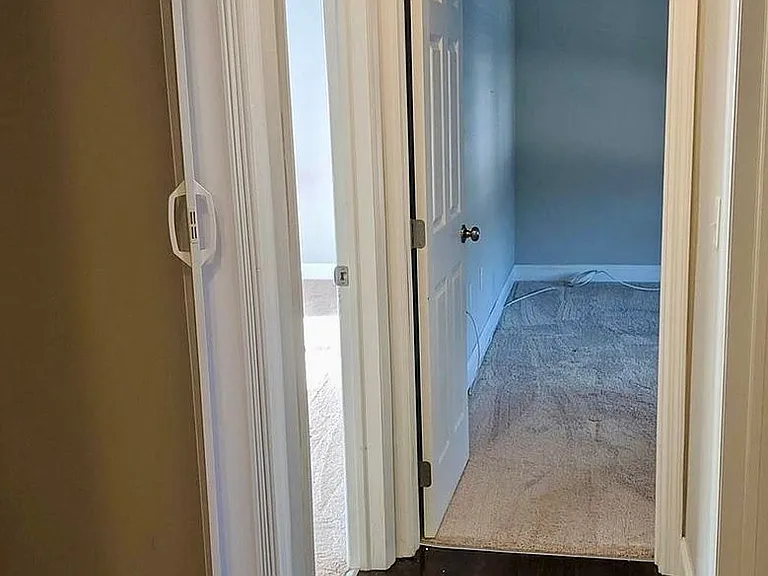 254 Upland Ave — Photo 14