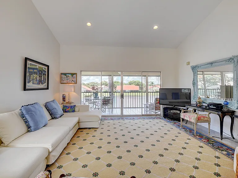 7657 Lexington Club Blvd #C — Photo 15
