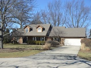 1116 Forest Dr, Elgin, IL 60123