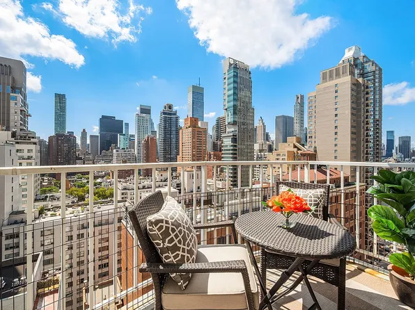 220 E 65th St APT 21D, New York, NY 10065