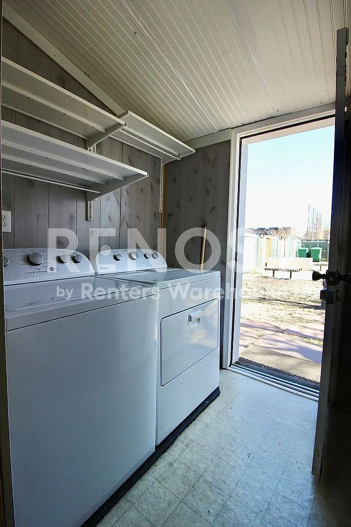 2 Bed 1 Bath | Denver, CO — Photo 2