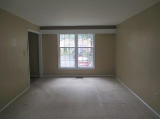 5258 Leestone Ct, Springfield, VA 22151