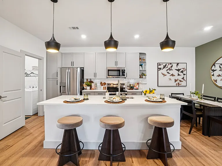 Arden Pines Luxury Apartments — Photo 52