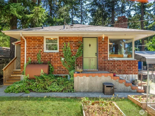 18824 Fremont Avenue N, Shoreline, WA 98133