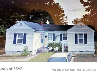 5417 Pinecrest St, Hope Mills, NC 28348