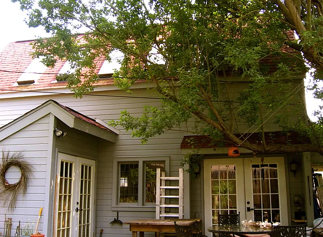304 Virginia Ave — Photo 2