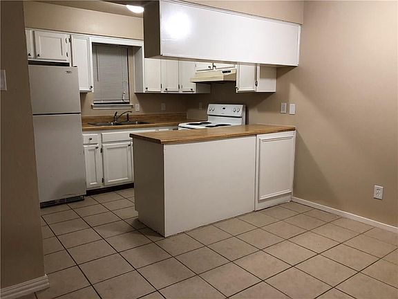 5th image of 1508 N Powell Pkwy APT 11