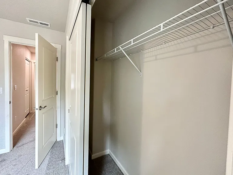 7211 NW Eleanor Ave — Photo 33