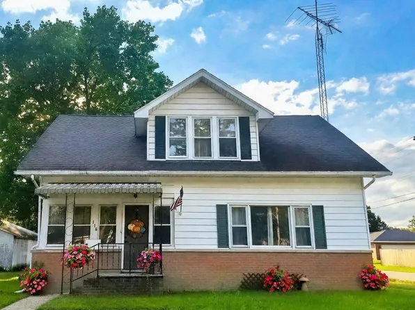 116 George St, North Judson, IN 46366