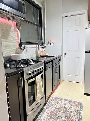 Rented by Heritage Realty LLC | media 2