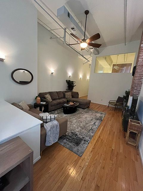 1st image of 15 S Bank St #6