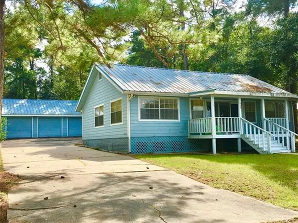 623 Apollo Dr, Livingston, TX 77351