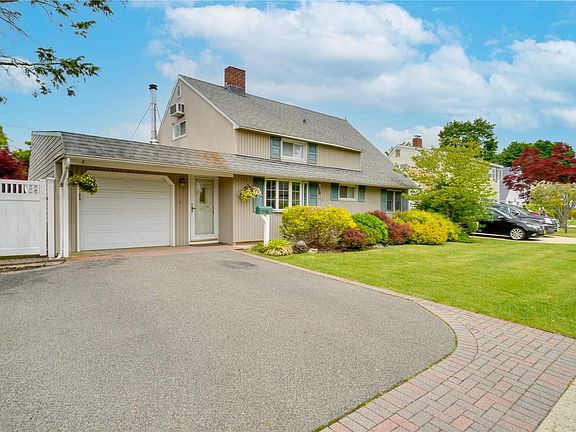 2nd image of 44 Choir Ln