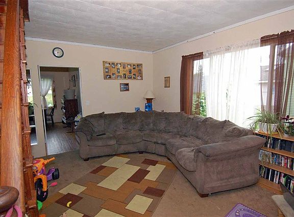 4th image of 3163 N Main St