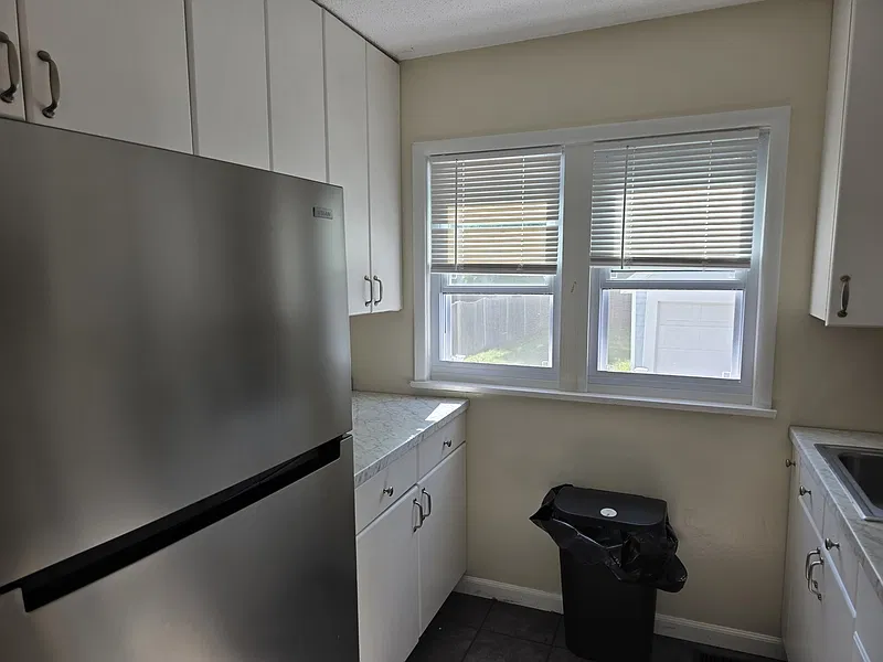 4 bed, 2.0 bath, 1538 sqft, $2,200 — Photo 4