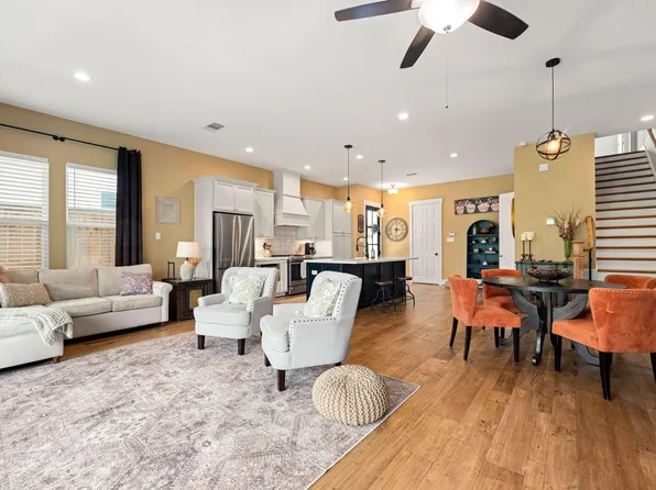74 Dobbs View Ln, Spring, TX 77389