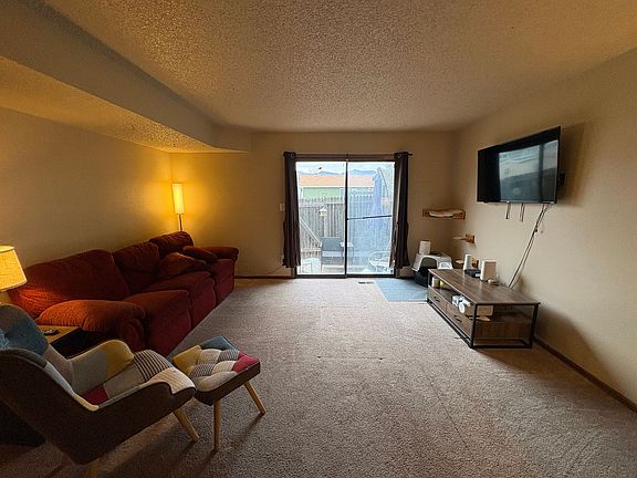 4th image of 2482 Astrozon Cir
