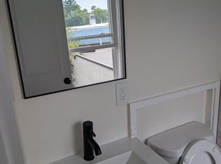 470 14th Ave FLOOR 2, Newark, NJ 07106