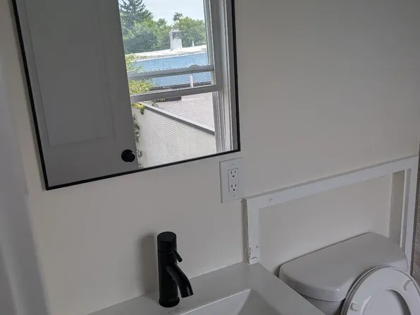 470 14th Ave Floor 2, Newark, NJ 07106