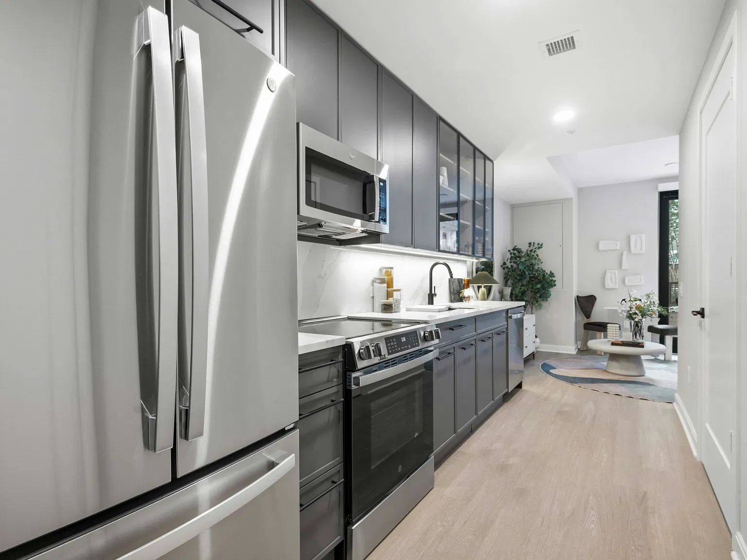 20 Port Imperial Blvd — Photo 3