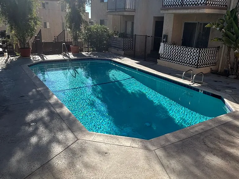 Commerce Terrace — Photo 15