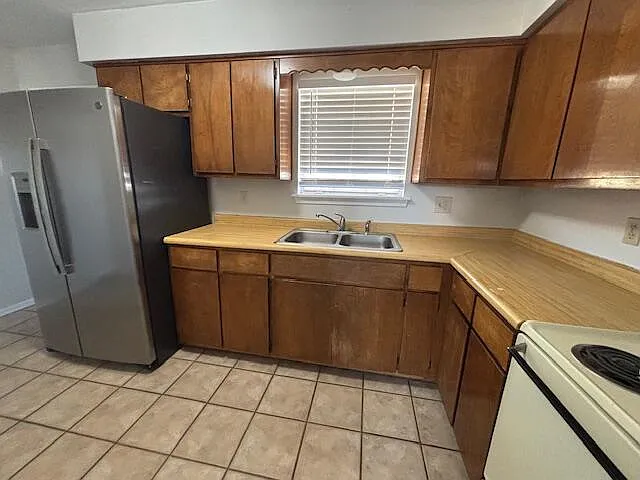 544 Monte Vista Rd NE #6 — Photo 2